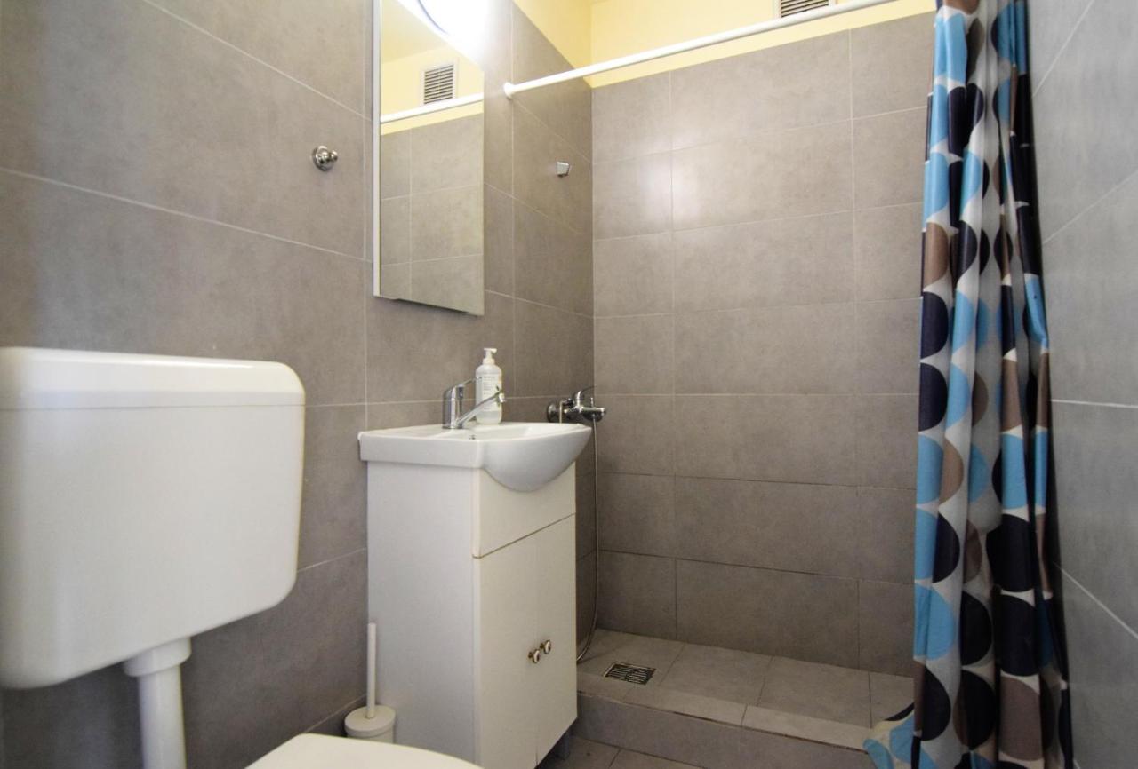 Gara De Nord - Resedinta Lui Calin Apartment Bucharest Exterior photo