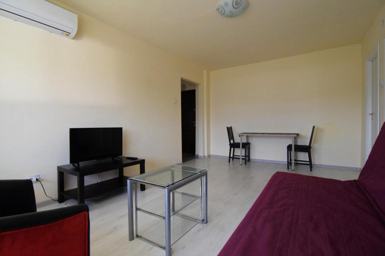 Gara De Nord - Resedinta Lui Calin Apartment Bucharest Exterior photo